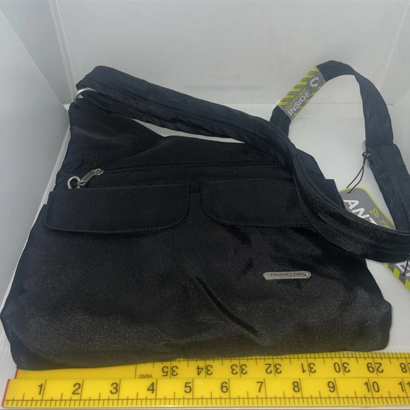 Travelon Anti-Theft Classic Crossbody Color: Black - Picture 4 of 6